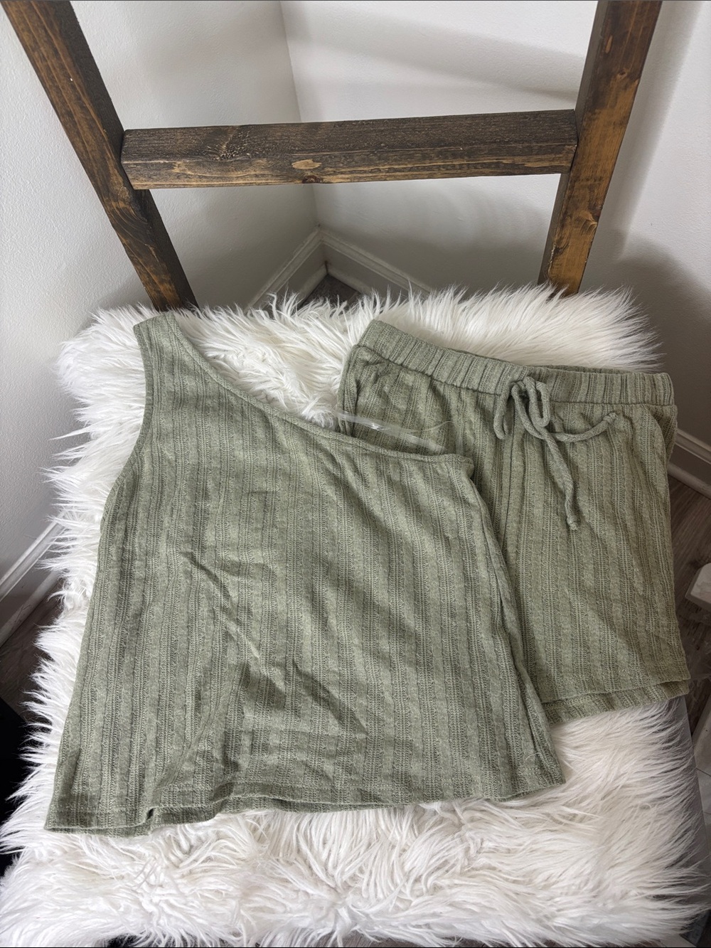 Blue Blush Sage Green Ribbed Knit Women’s Two Piece Set Size S